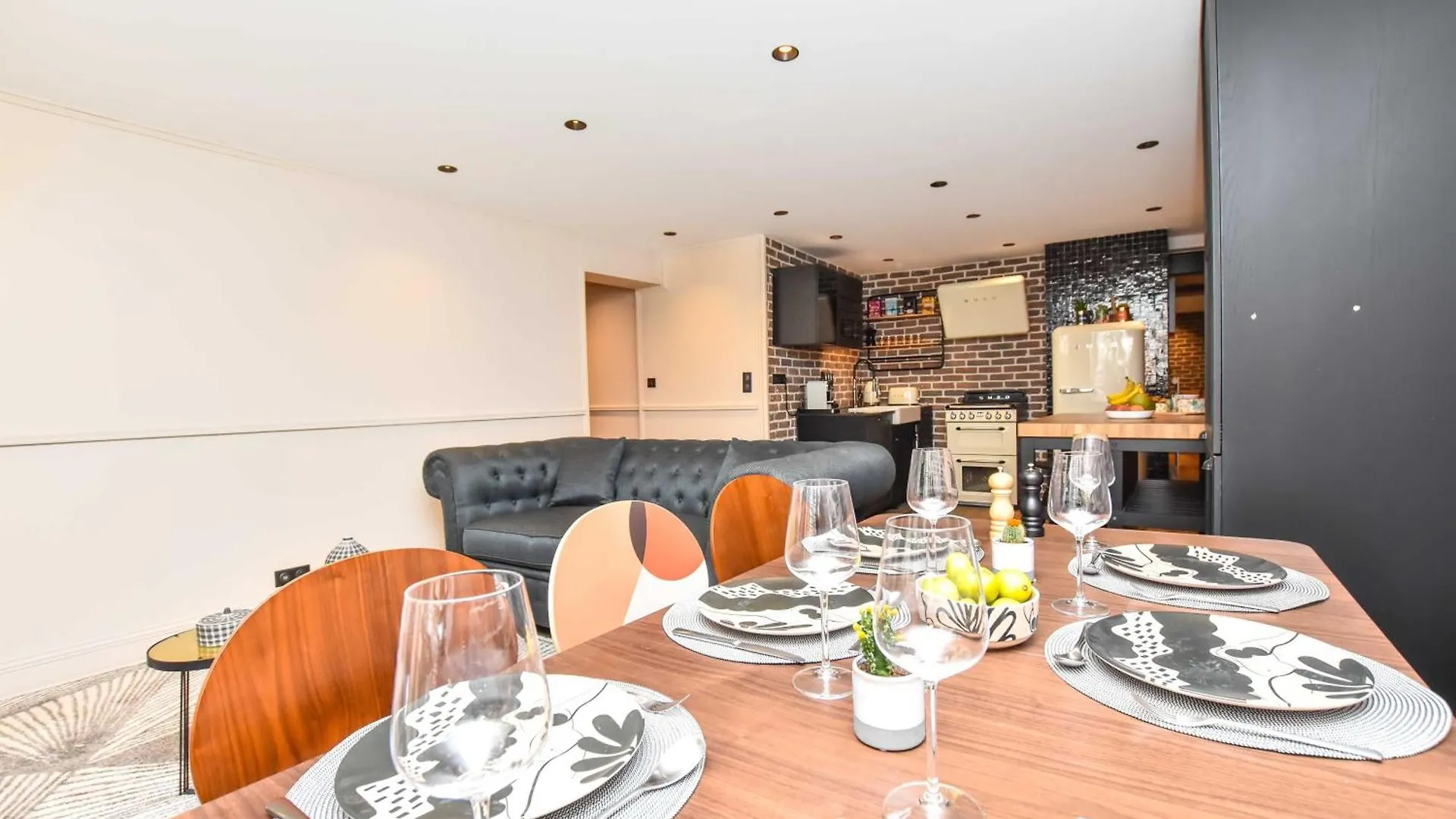 Charming 3br Montorgueil Republique Apartman *