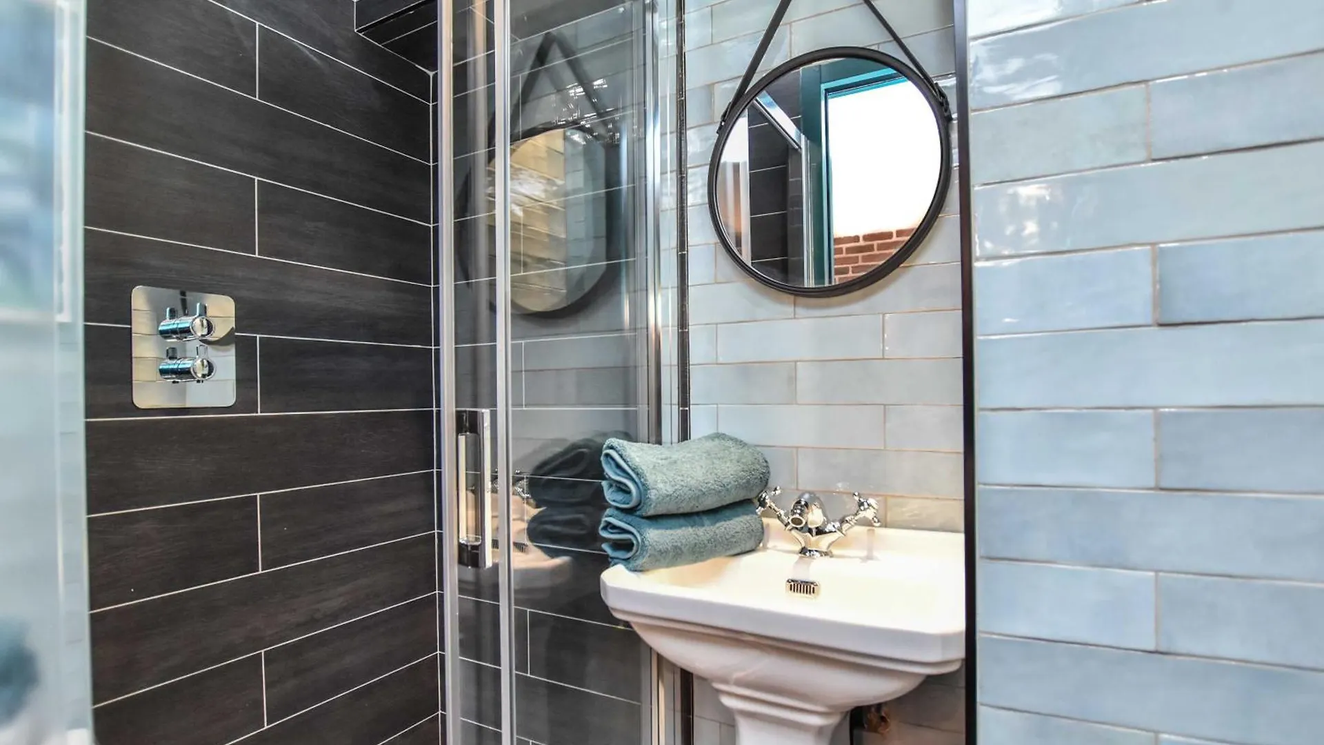 Apartment Charming 3br Montorgueil Republique Paris