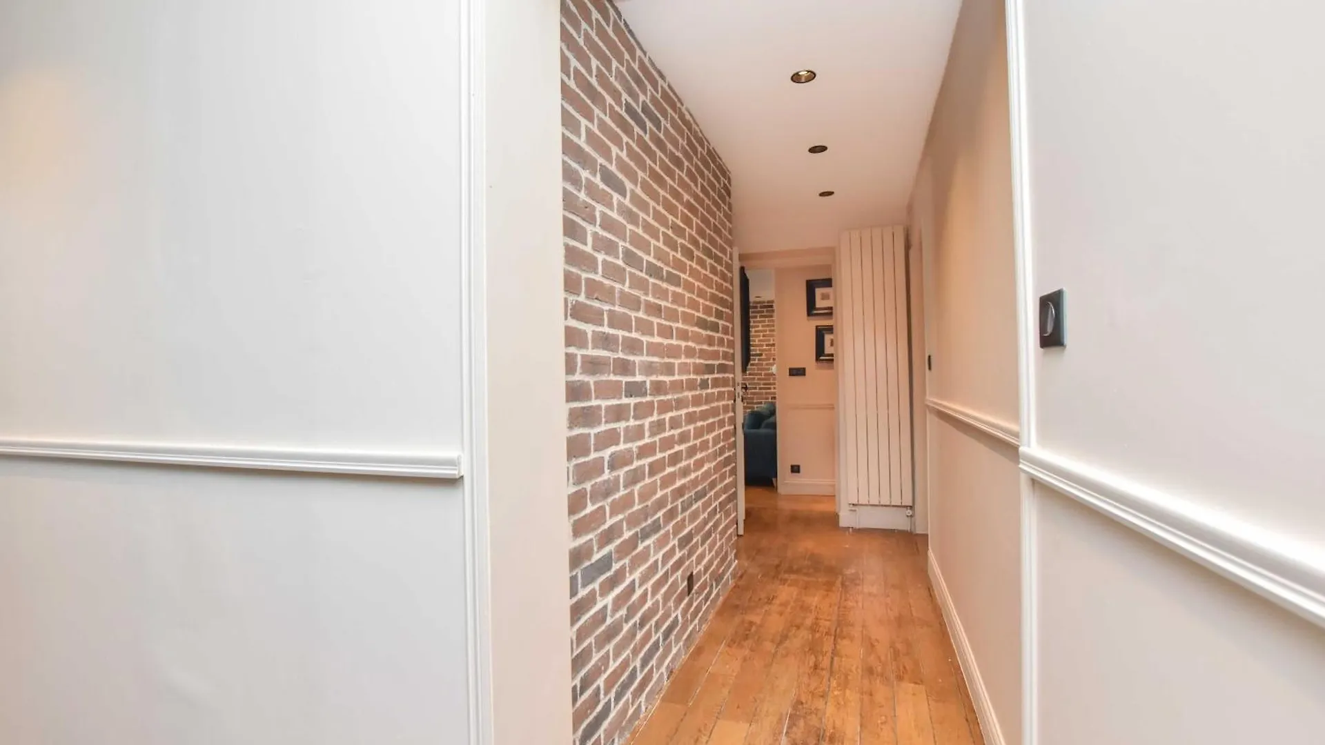 Charming 3br Montorgueil Republique Paris